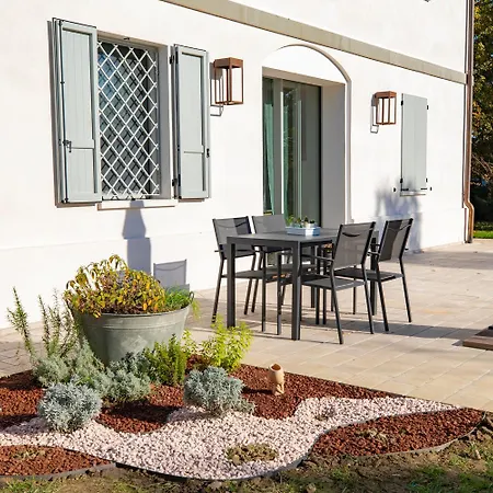 Saranto, Maison Du Charme - La Tua Oasi Nel Dell'emilia 3*