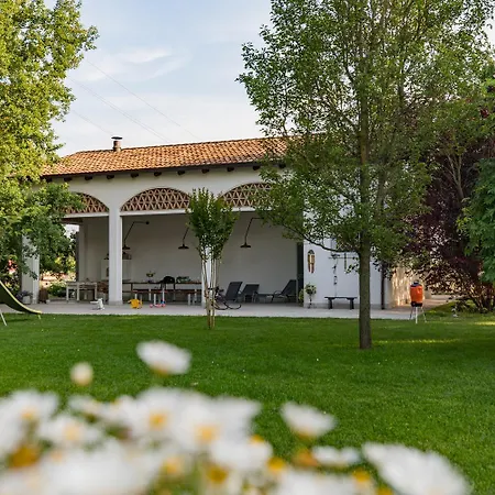 Saranto, Maison Du Charme - La Tua Oasi Nel Dell'emilia 3* קארפי